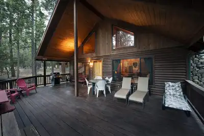 Image de 24 cabines Wawona à l'intérieur du parc national Yosemite