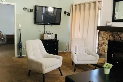Image de Profitez du confort de la maison @ notre condo 1 ch + loft / 2 bte au coeur de la ville