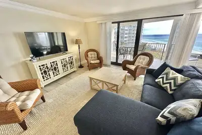 Image de Des vues incroyables sur la plus jolie plage de Floride! Belle unité de 3 chambres 4086 Bs1