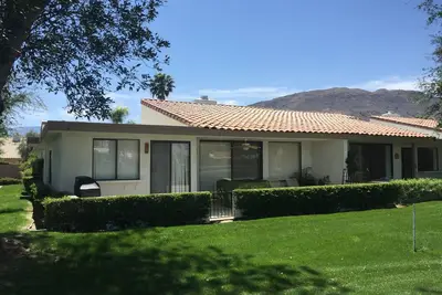 Spectaculaire Rancho Las Palmas 3 chambres à coucher! Sur le terrain de golf.