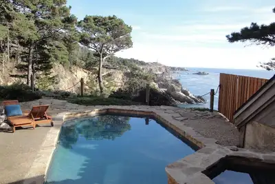 Image de Cove House, Oceanfront dramatique avec piscine sur la cĂ´te de Sonoma sauvage