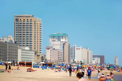 Image de Oceanfront & Pool, sur la promenade à la 37e rue