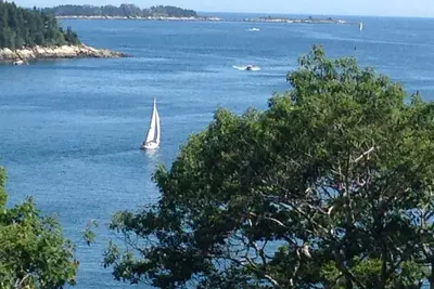 Image de Paisible, Retraite Oceanfront, pour 8 personnes, semi-privé Sandy Swim Area