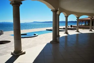 Image de Punta Chivato Beach House avec piscine, Baja, Mexique