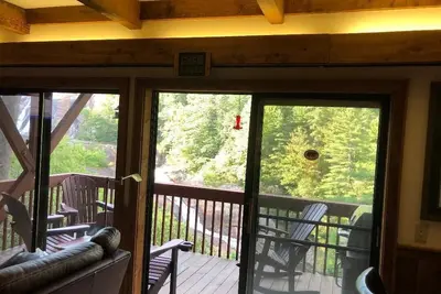 Image de Vivre De Luxe Avec La Meilleure Vue De Toxaway Falls