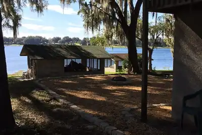 Image de Lake Front House à Dade City, Fl