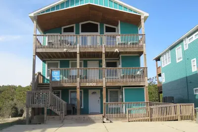 Image de ÉNORME Vue Sur L'OCÉAN avec accès à la plage privée, piscine, théâtre Rm, Gm Rm