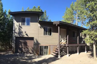 Image de Votre maison loin de chez vous près du parc national de Yellowstone!