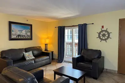 Image de Origine Poolview Condo, vient d'être refait - pour 8 personnes - 2 Chambre 2 Salle de bain complète