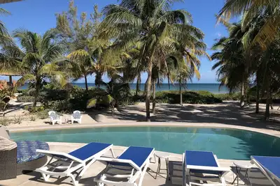 Image de Casa De Cocos: Une maison privée en front de mer avec A \/ C et Wifi
