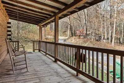 Image de Rocky Top Log Cabin-Pet Friendly