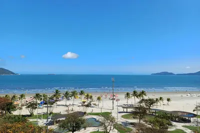 Image de Plein front à la mer! Plage de Boqueirao.