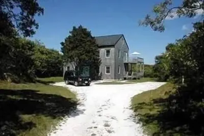 Image de Maison isolée attenante au refuge d'oiseaux avec zone centrale Duel A / C