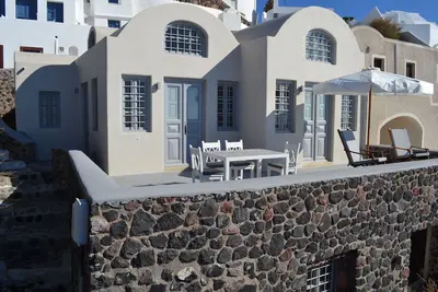 Image de Spacieuse villa de 2 chambres sur la caldeira Ă Imerovigli