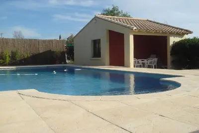 Image de Appartement ensoleillé avec terrasse, vue sur campagne et piscine privée