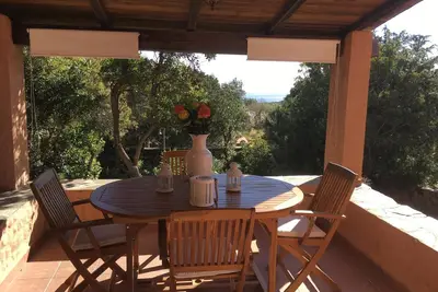 Image de Appartement de trois pièces avec vue sur la mer à Cala Ginepro