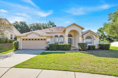 Image de Villa familiale. Cul de sac tranquille, Nr Disney, 400Mb wifi, 4k Tv