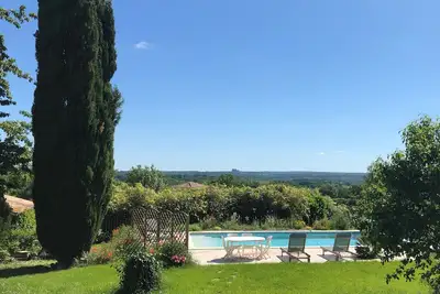 Image de Grande maison familiale avec piscine privée et vue sur le château de Biron