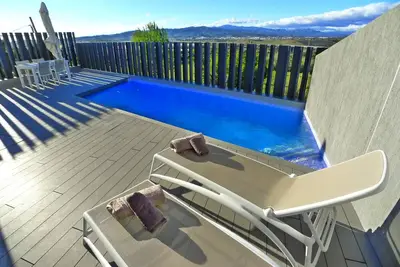 Image de Nº43-Luxury Corner Townhouse - Surplombant le parcours de golf - Wifi-Pool-A / C-R1284