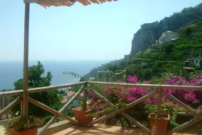résidence exclusive avec vue époustouflante sur la mer Amalfi -