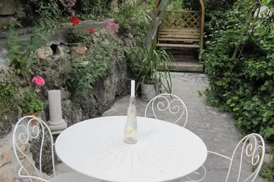 Image de A delightful apartment in an old olive mill in Aups, Var, Provence, France