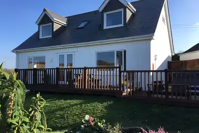 Magnifique chalet côtier disponible en juin, bain à remous, vue sur le parking de la baie, garde