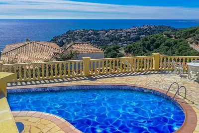 Image de Villa Mirador, luxe avec vue imprenable sur la mer et grande piscine privée, 14 pax