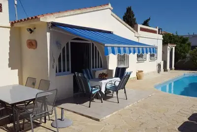 Image de maison villa avec vue sur la mer Calpe- Cala La Fustera, à proximité de la plage