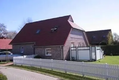 Image de Maison de vacances indépendante avec grand jardin dans cadre calme