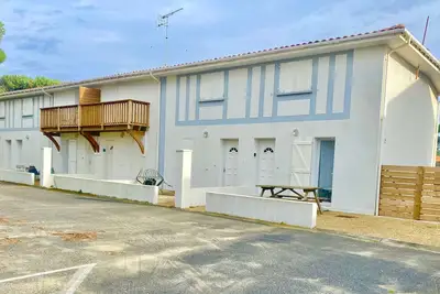 Image de Contis plage Charmantes Maisons mitoyenne 300 m de la plage, et Riviere, forêt