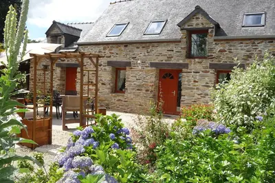 Image de Owl Cottage: Gîte rénovée, piscine chauffé, pouvant accueillir 6 personnes