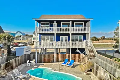Image de Ocean Front Pool Paradise!
