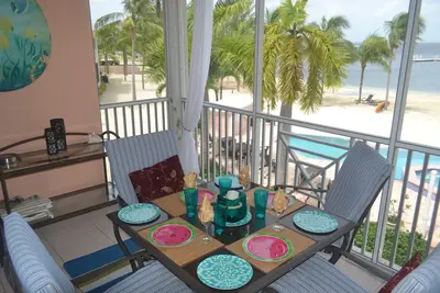Image de Cayman Kai - U-Kai-Lele2 Bed / 2 Bath Beach Front Condo