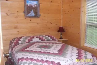 Image de American Pines Cabin, à 5 miles du mont. Rushmore!