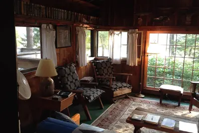 Chalet confortable sur Golden Pond avec une vue imprenable