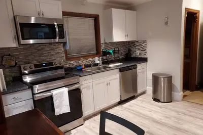 Image de Belle maison à Poconos avec jacuzzi dans une communauté fermée