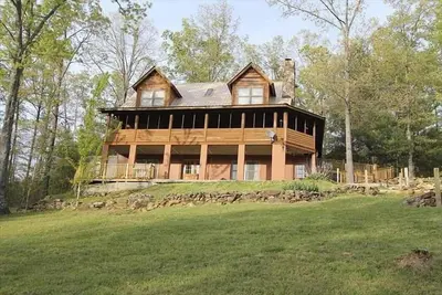 Image de Parfait pour les grands groupes! Calme et isolement dans la forĂŞt nationale de Cherokee.