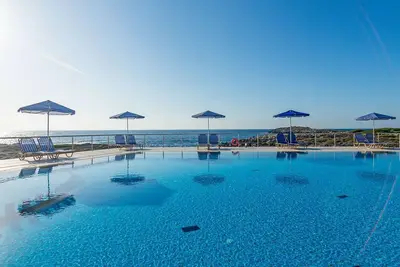 Image de Villa Junior avec magnifique coucher de soleil et vue sur la mer