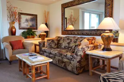 Image de Palms at Wailea 902 - Luxueusement décorées, spacieuses et très privées et calmes