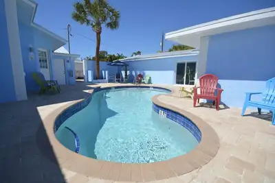 Image de Promenade à la plage Piscine Villa 1 lit 16 août disponible V4