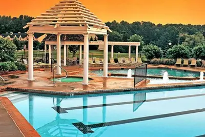Image de 2 Cac ~ Powhatan Historique ~ Busch Gardens 8 Miles, Water Country 9 Miles RÉSERVEZ Maintenant