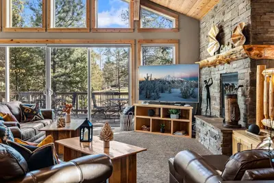 Image de Tarif AOÛT 2019! Exec 6000sqft 7br sur terrain de golf, 6 King Mstrs, table de billard et Sharc