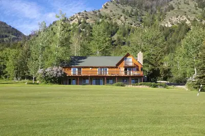 Image de Logez sur le terrain de golf de Star Valley Ranch, Wy. Meilleure vue et emplacement! !