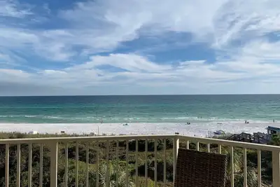 Image de ** Front De Plage *** Magnifique condo 2 Br en bord de mer avec vue imprenable