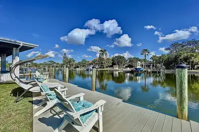 Image de Magnifique Condo Canal Front! Apportez votre bateau!