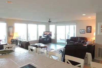 Image de Lac Almanor Country Club Lakefront 1/2 bloc de Rec # 1 / Lac est complet