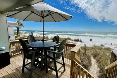 Image de Gulf Front Townhouse 2br / Ba, Animaux admis, Wi-Fi 4 unités Avail