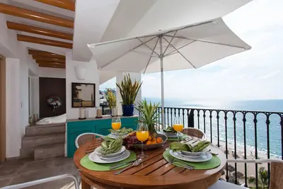 Image de Superbe luxe 3 Penthouse chambre à droite sur la plage de Los Muertos
