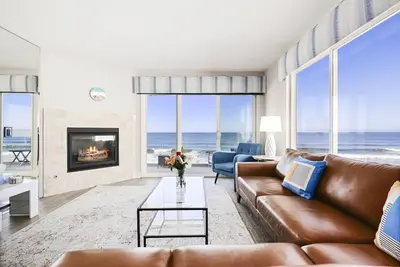 Image de Condo Beachfront 2br au coeur de Carlsbad