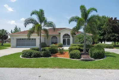 Image de Bord De Mer, Spectaculaire 3bdrm, 3, 5 Bains, Quai De Bateau, Deux Suites MAÎTRE Et Plus